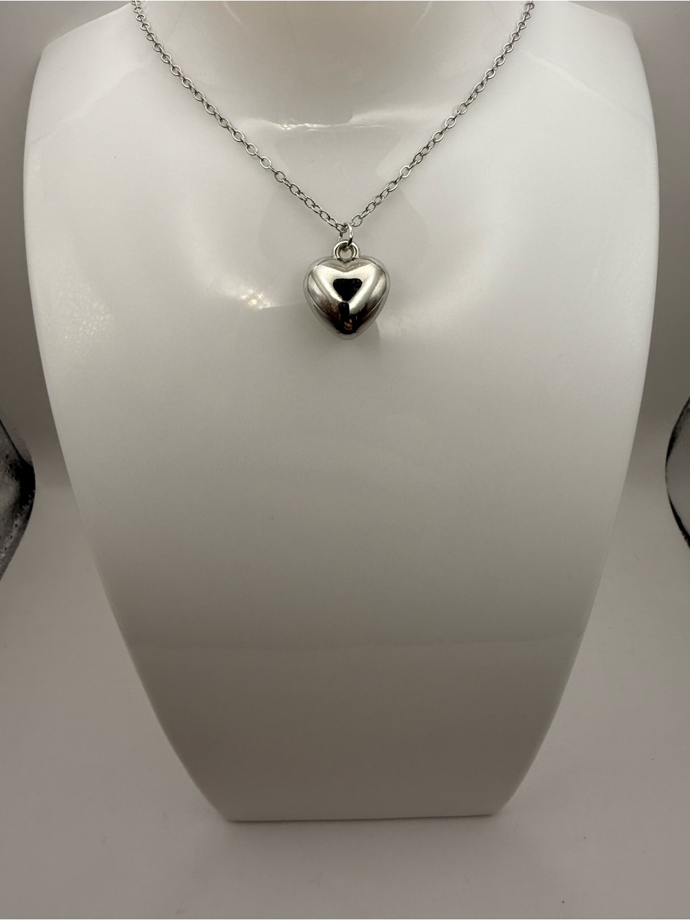 Woman's Silver -Tone Love Puffed Heart Charm Delicate Link Chain Necklace